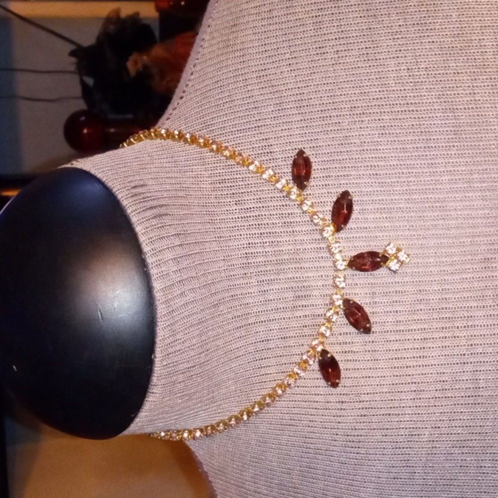 Very nice purple rhinestone necklace antique